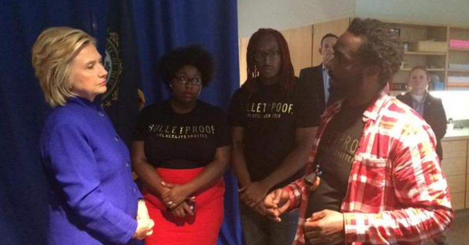 Democratic presidential candidate Hillary Clinton meeting with Black Lives Matter activists during a closed-door meeting in New Hampshire on Tuesday. (Photo: Twitter/BlackLivesMatterBOS ‏@BLM_Boston)