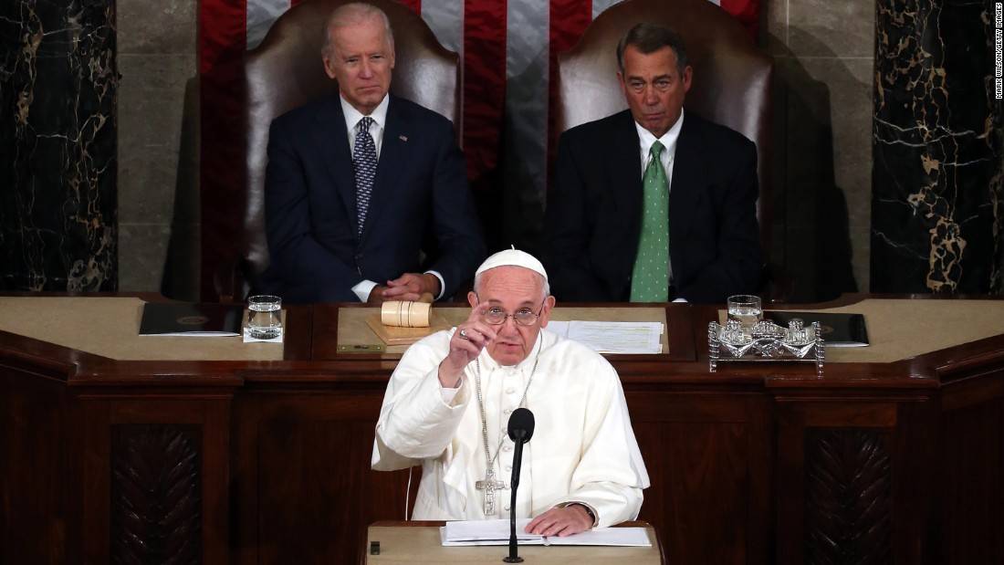Pope Francis Just Echoed Obama’s ‘Offensive’ Prayer Breakfast Remarks