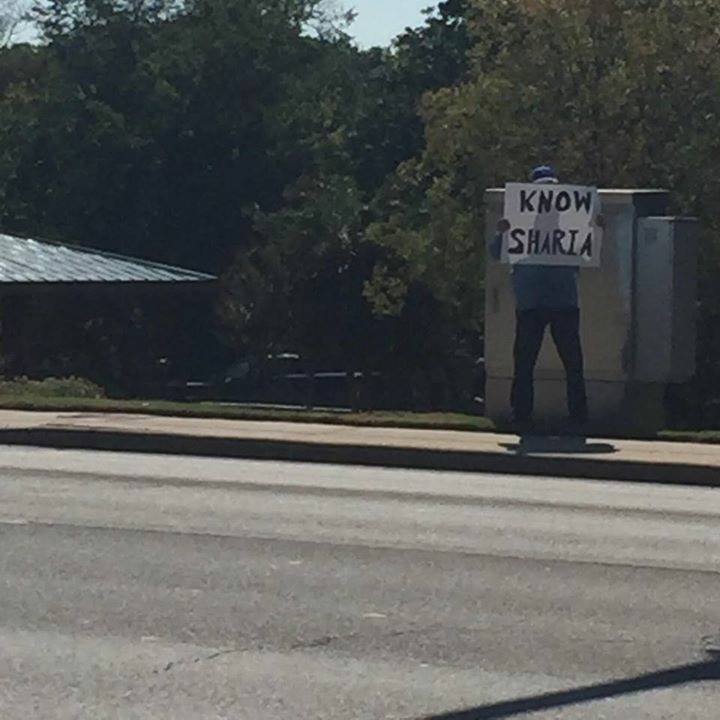 Lone, Possibly Illiterate Anti-Islam Protester in Oklahoma City