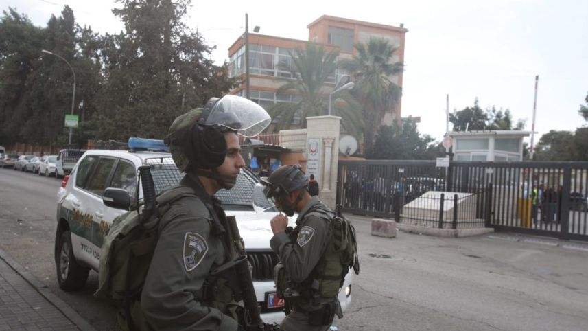 Police outside East Jerusalem's Makassed Hospital, October 29, 2015.Olivier Fitoussi