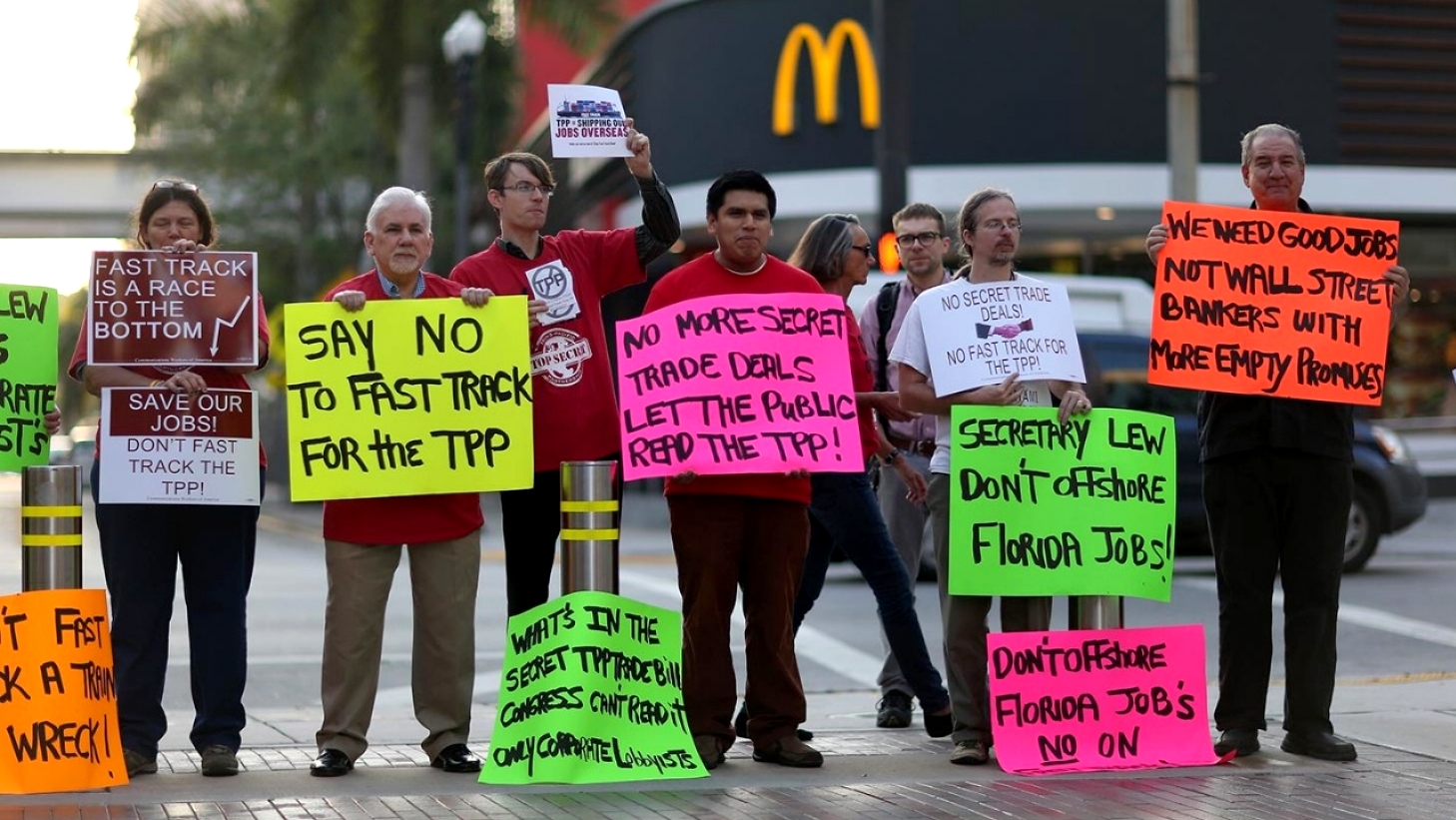 Labor leaders, environmental groups and lawmakers rally against fast-track authority for secretive trade pact