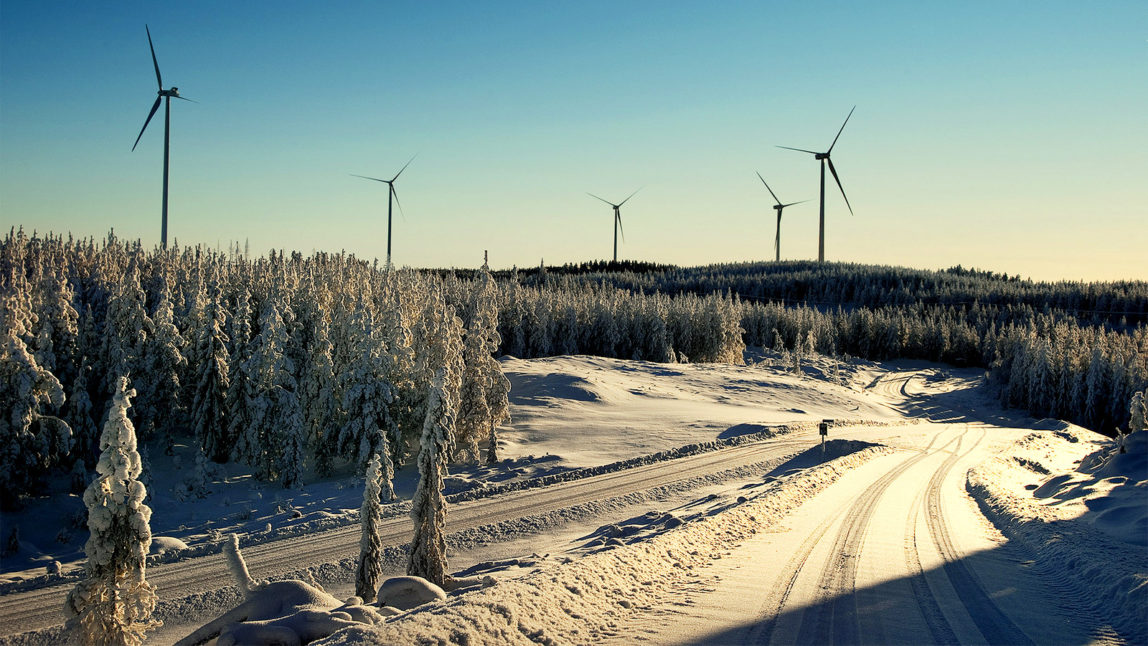 The about 2,000 wind power stations in Sweden provided 7.1 TWh of electricity in 2012. Photo: Trons/Scanpix