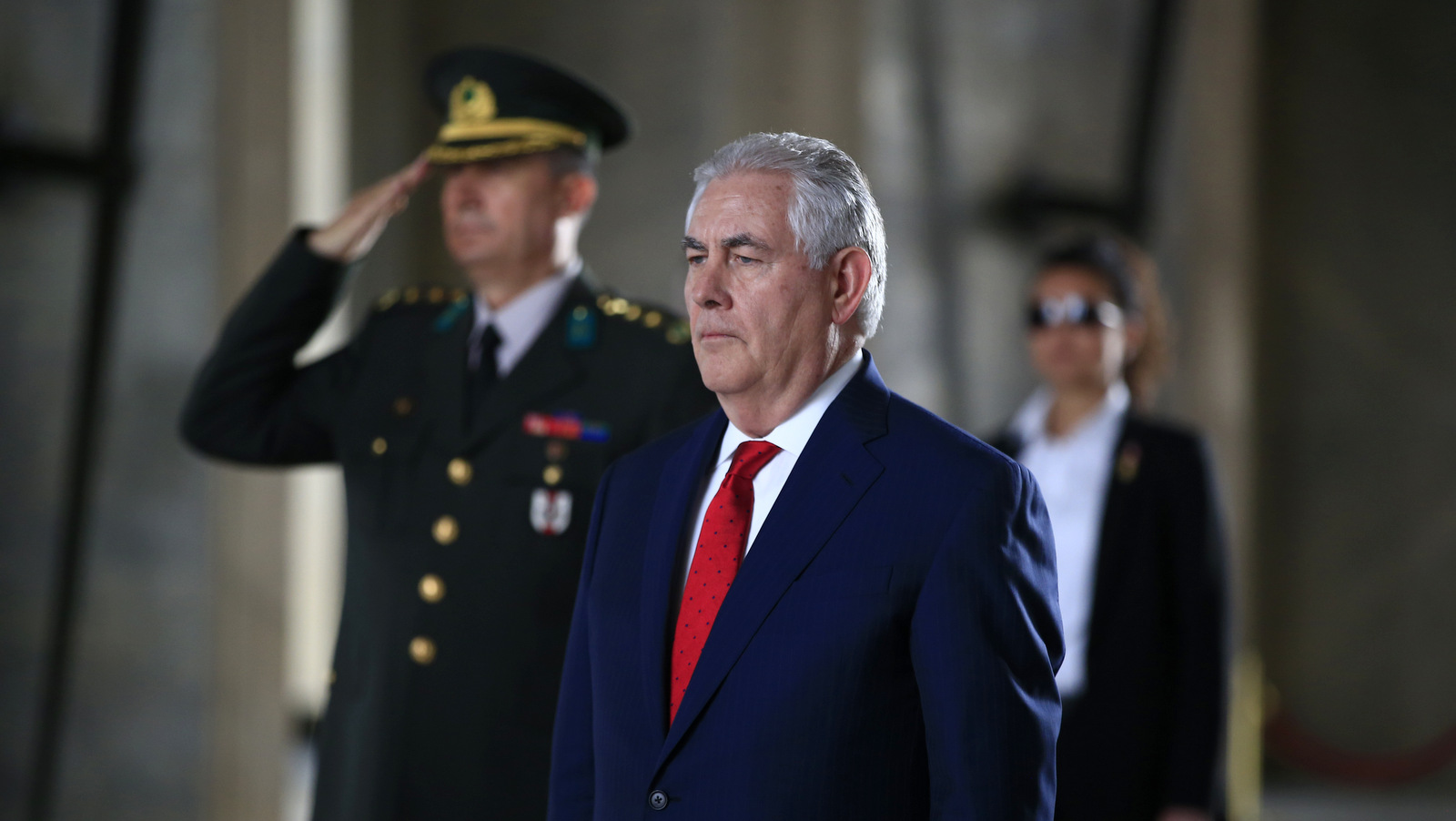 U.S. Secretary of State Rex Tillerson stands before laying a wreath at the mausoleum of Turkey's founding father Mustafa Kemal Ataturk, in Ankara, Turkey, Thursday, March 30, 2017. (AP/Lefteris Pitarakis)