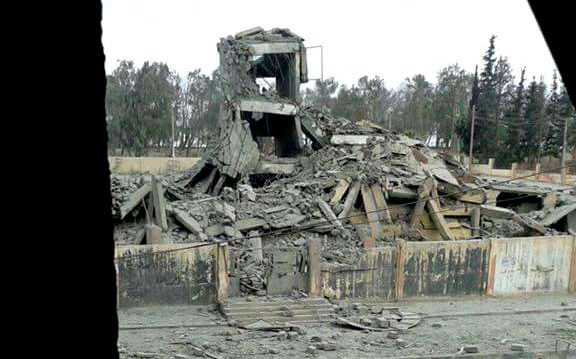 The destruction in Maysaloun school in #Tabqah after several ِairstrikes on it yesterday in Raqqa, Syria. (Photo: Twitter @@Raqqa_SL)
