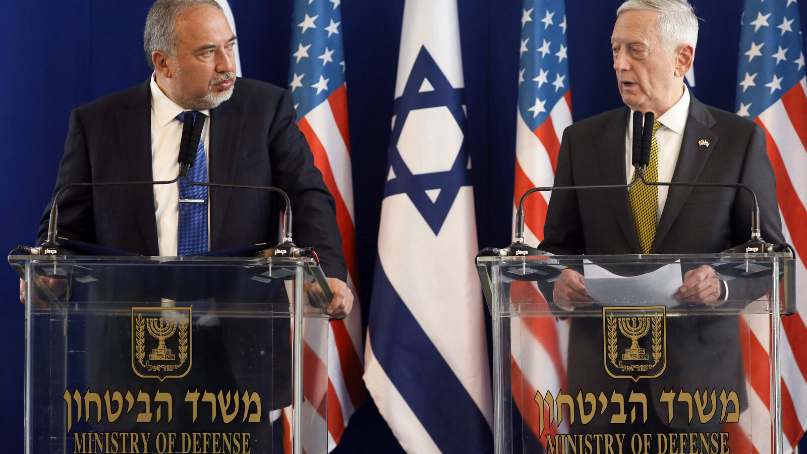 U.S. Defense Secretary Jim Mattis, right, and Israeli Defense Minister Avigdor Lieberman attend a joint press conference at the Defense Ministry in Tel Aviv, Israel, April 21, 2017. (Jonathan Ernst/AP)