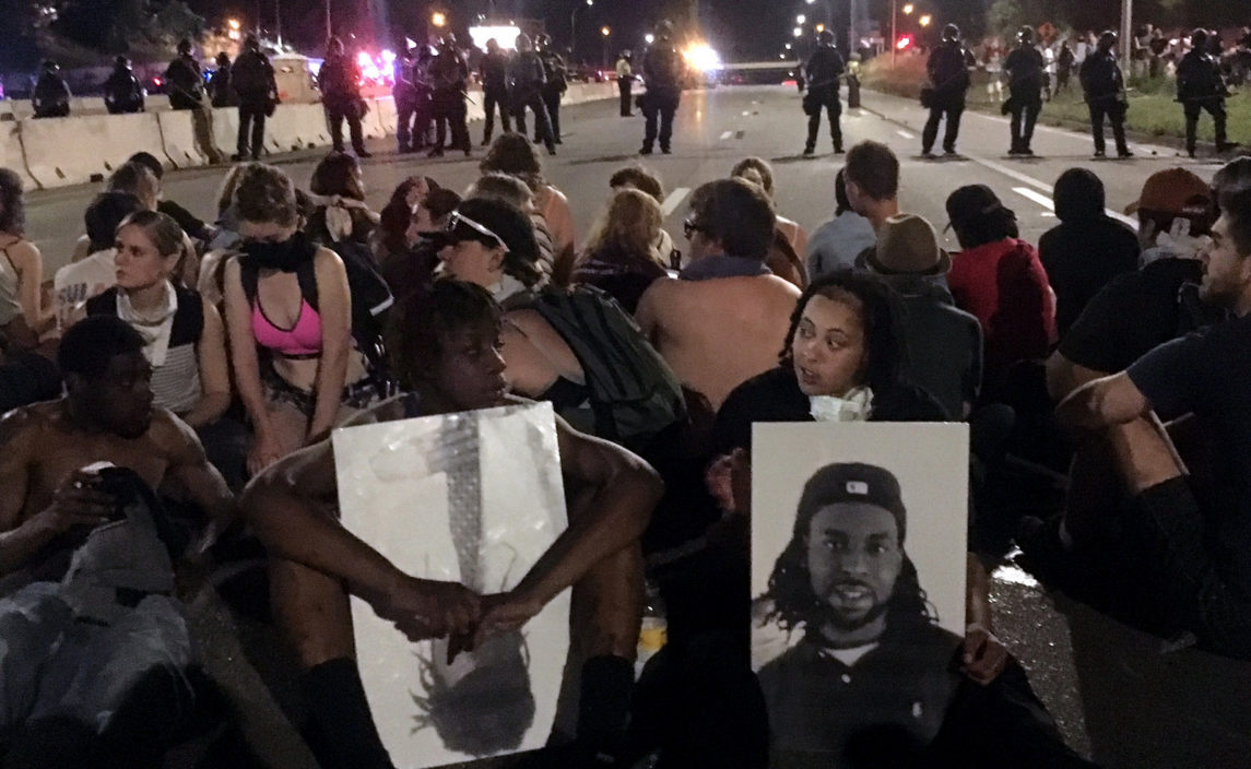 Trial Of Cop Who Killed Philando Castile Kicks Off