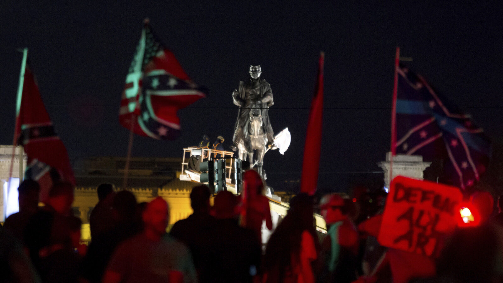 A statue of Confederate Gen. P.G.T. Beauregard is prepared for removal from the entrance to City Park in New Orleans, Tuesday, May 16, 2017. (AP/Scott Threlkeld)