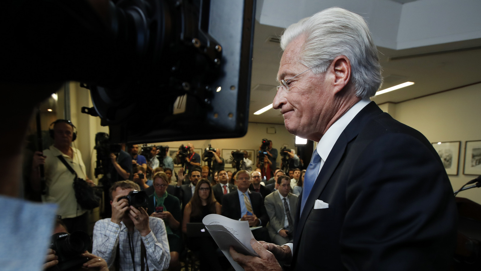 Marc Kasowitz personal attorney of President Donald Trump, leaves a packed room at the National Press Club in Washington. (AP/Manuel Balce Ceneta)