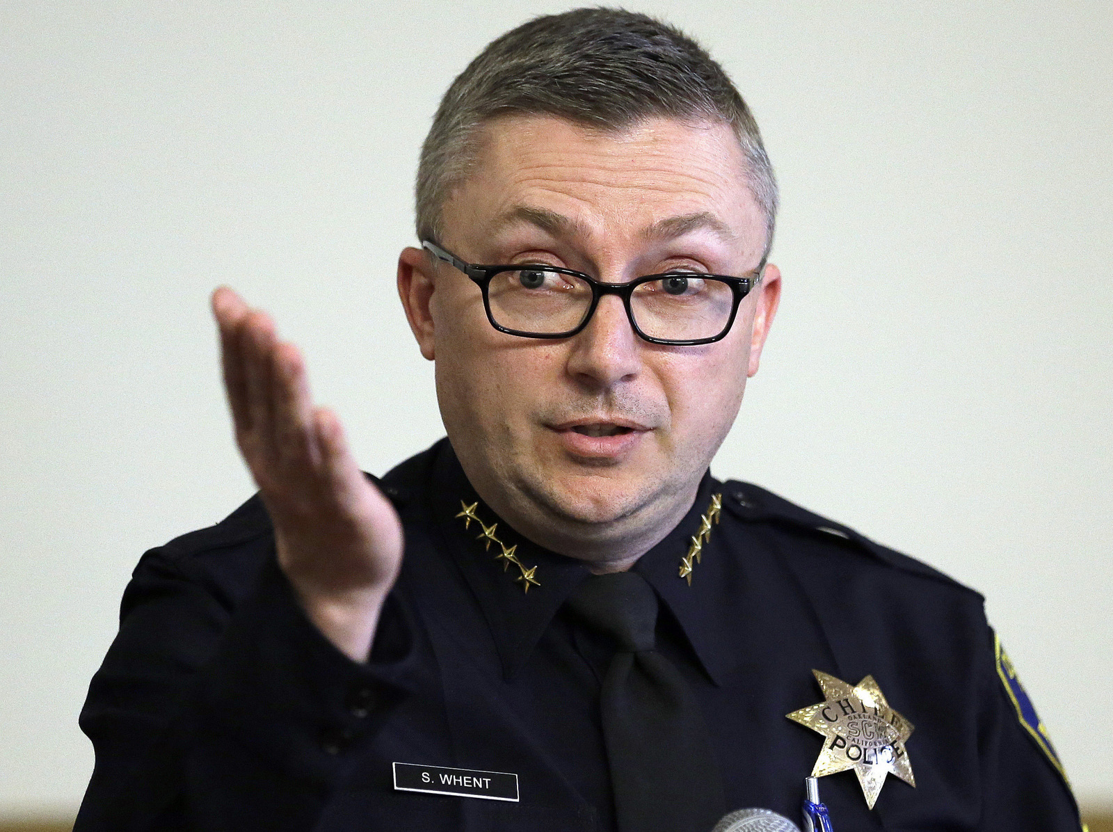 Oakland Chief of Police Sean Whent speaks during a news conference in Oakland, Calif. In a court filing Wednesday, June 21, 2017.  (AP/Ben Margot)