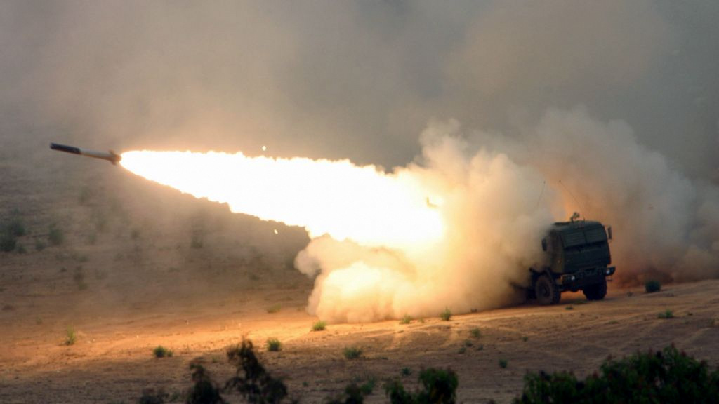 US Marines fire a High Mobility Artillery Rocket System (HIMARS) launcher at Camp Pendleton, California, the same system recently to Southern Syria. (Photo: Seth Maggard/USMC)