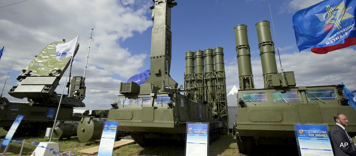 Russian S-300 air defense systems on display at the opening of the MAKS Air Show in Zhukovsky outside Moscow, Russia. (AP/Ivan Sekretarev)