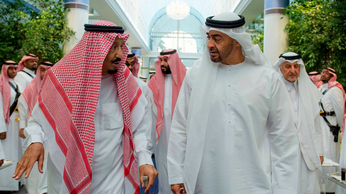 Saudi King Salman bin Abdulaziz Al Saud, left, talks to Sheikh Mohammed bin Zayed Al Nahyan, Abu Dhabi's Crown Prince and Deputy Commander in Chief of the Emirates Armed Forces in Jiddah, Saudi Arabia. (Saudi Press Agency via AP)