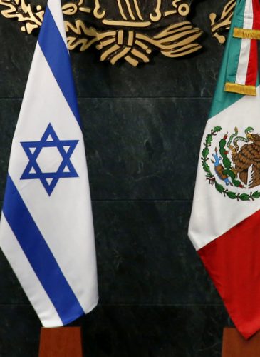 Israel's Prime Minister Benjamin Netanyahu, left, and Mexico's President Enrique Pena Nieto address the media during a joint statement at the Los Pinos presidential residence in Mexico City, Thursday Sept. 14, 2017. Netanyahu is wrapping-up in Mexico his Latin America trip that included also Argentina and Colombia.(AP Photo/Eduardo Verdugo)