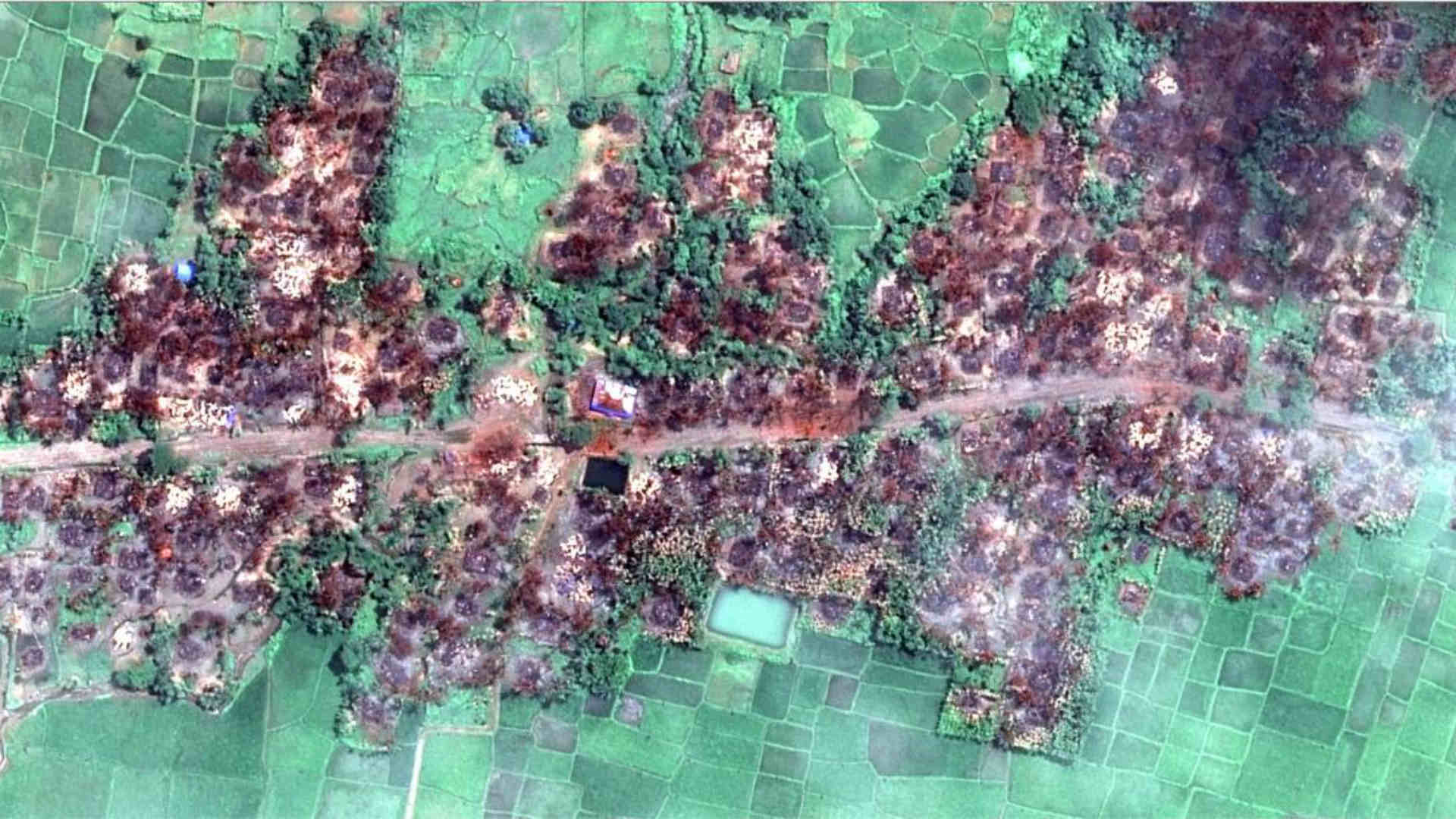 Satellite imgery of villages burning in Rakhine, Myanmar (Credit: HRW)