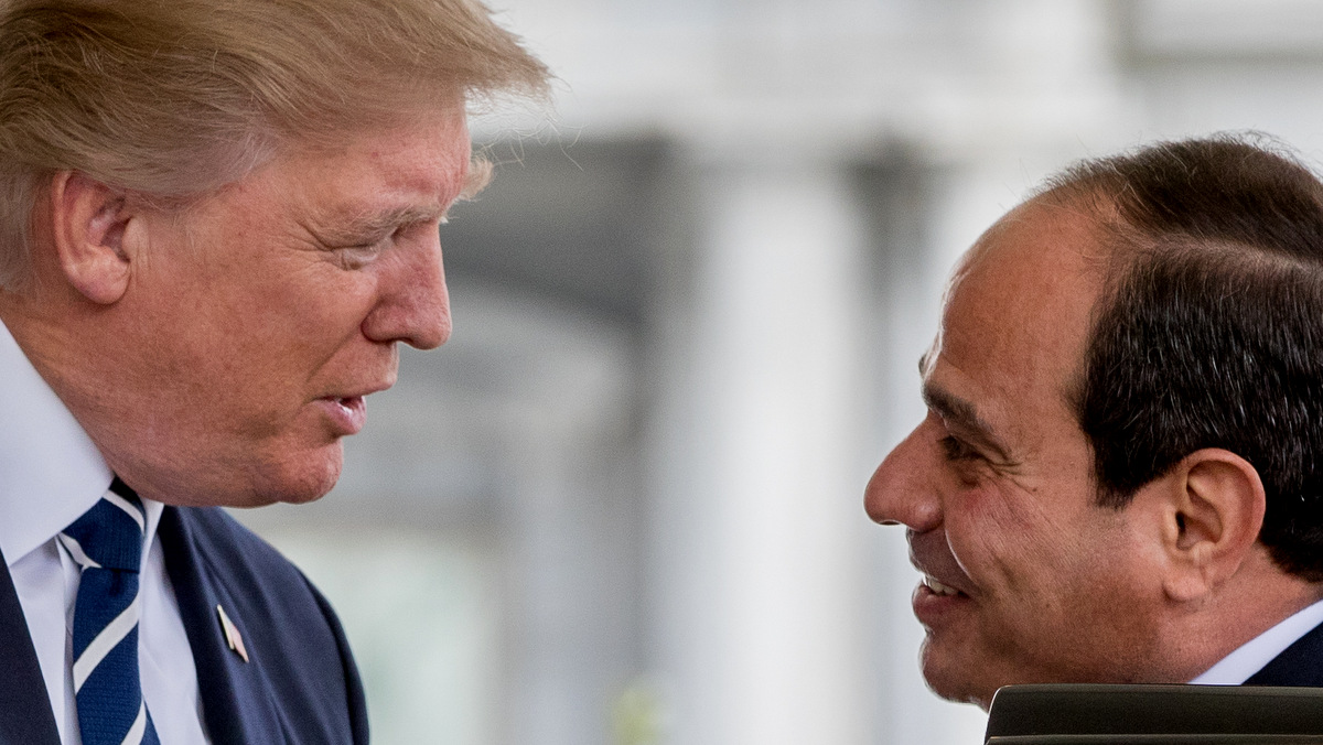 President Donald Trump greets Egyptian President Abdel Fattah Al-Sisi as he arrives at the White House, Monday, April 3, 2017, in Washington. (AP/Andrew Harnik)