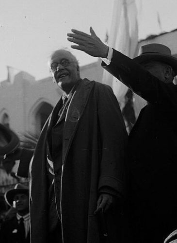 Lord Balfour visits Hebrew University in Tel Aviv in April, 1925. (Photo: US Library of Congress)