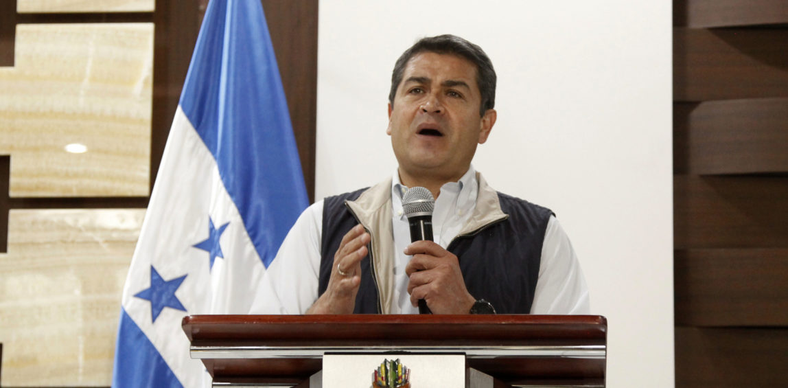 Honduran President Juan Orlando Hernandez gives a nationally broadcast speech from the presidential residence in Tegucigalpa, Honduras, Dec. 4, 2017. (AP/Fernando Antonio)