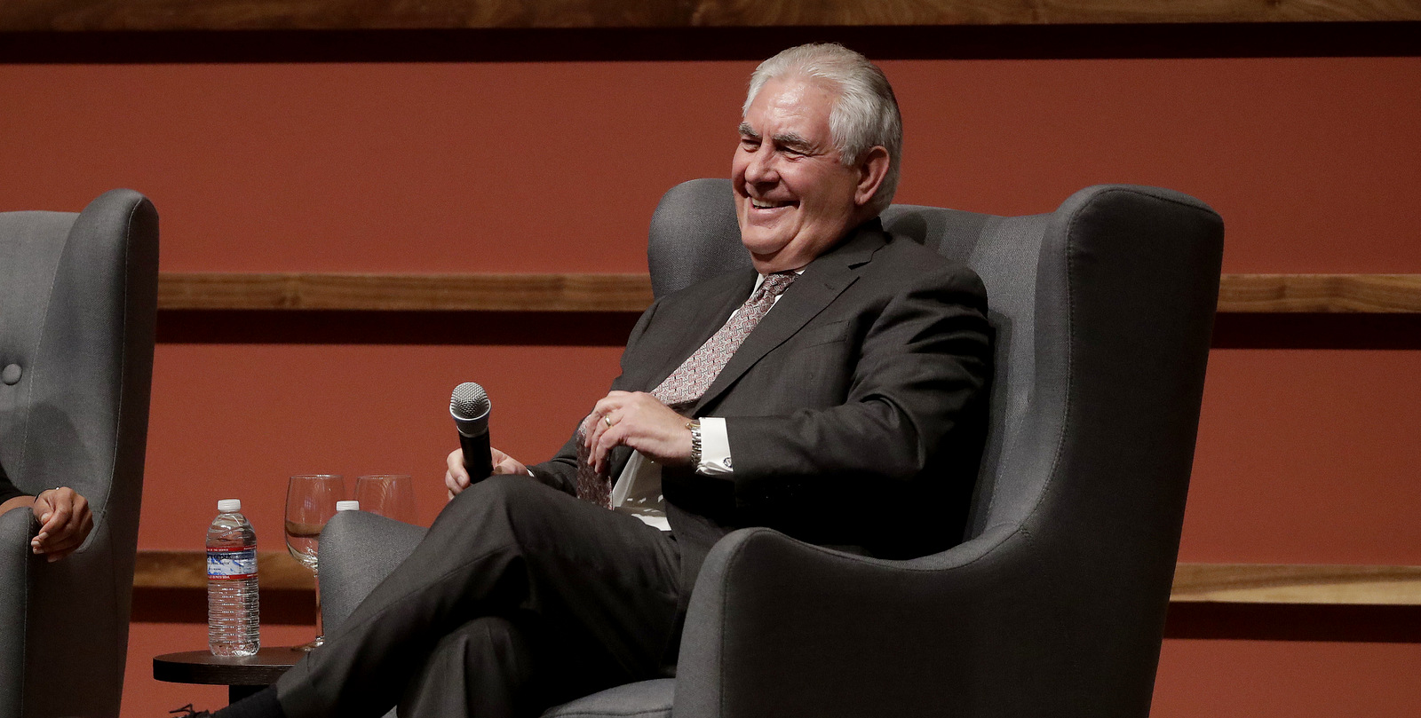 Secretary of State Rex Tillerson speaks to the Hoover Institution at Stanford University in Stanford, Calif., Jan. 17, 2018. (AP/Jeff Chiu)