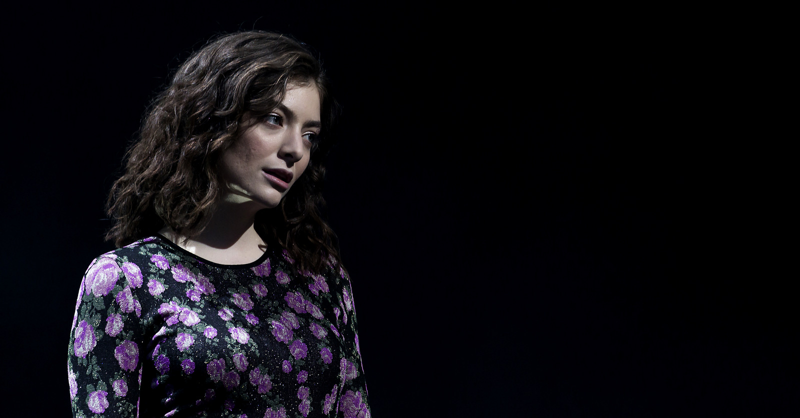 Singer Lorde performs on the 'Other Stage' at the Glastonbury music festival at Worthy Farm, in Somerset, England, Friday, June 23, 2017. (Photo: Grant Pollard/Invision/AP)