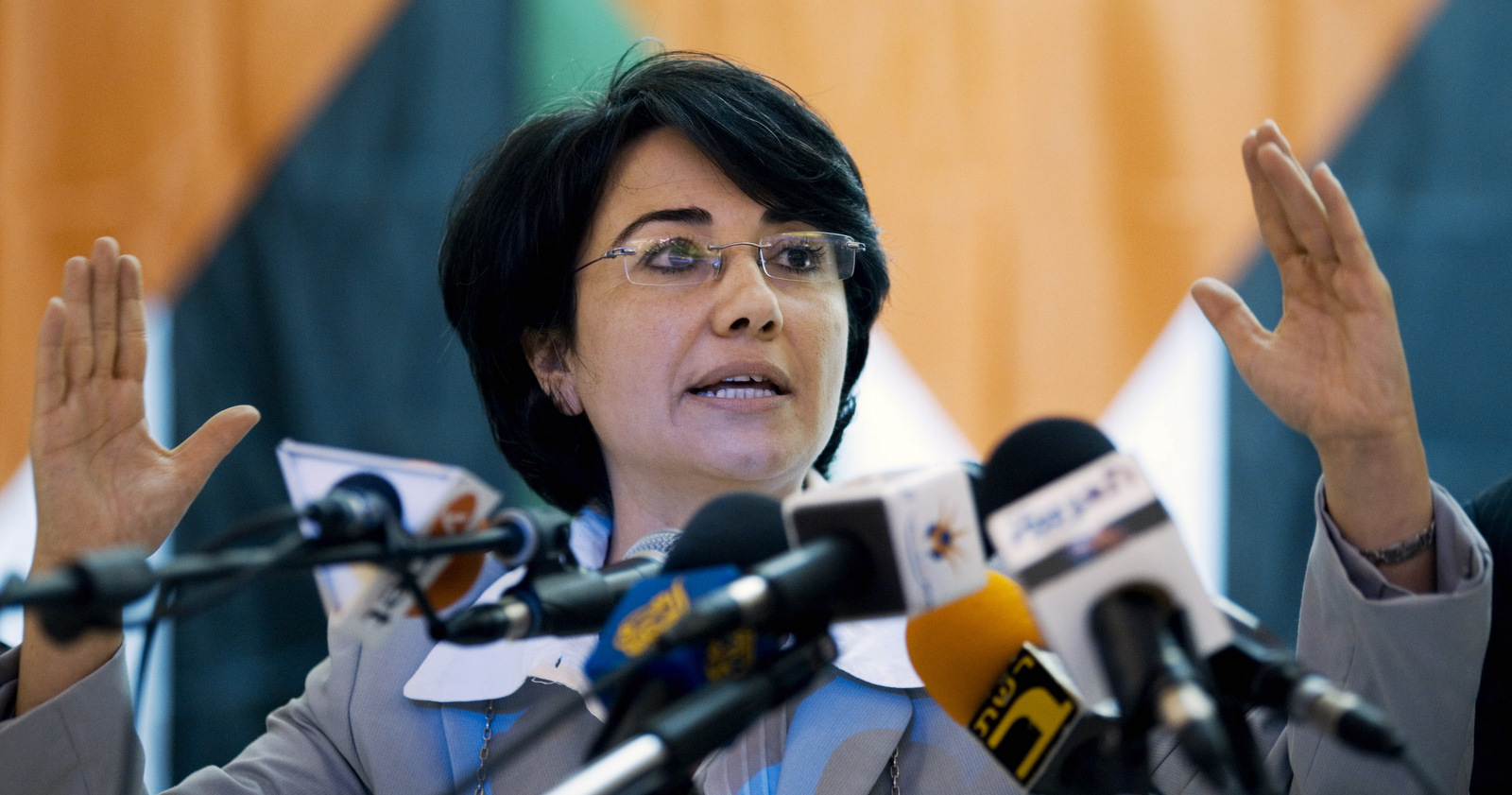 Haeneen Zoabi speaks to the press in Nazareth, northern Israel, June 1, 2010. (AP/Ariel Schalit)