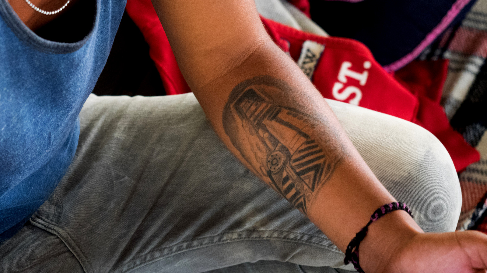 Israel Greñaldo's tattoo of La Bestia, the freight train many migrants ride through Mexico as part of their journey to the United States, Mexico City, April 10, 2018. (Photo: José Luis Granados Ceja)