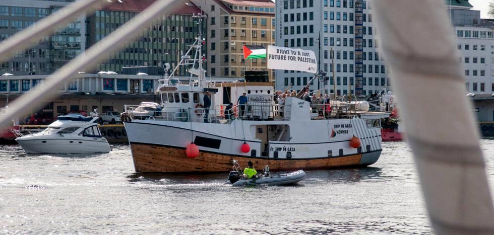 Flotilla Challenging Israel’s Blockade Continues Towards Gaza