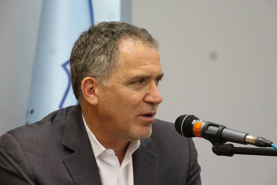 Miko Peled speaking in Iran.