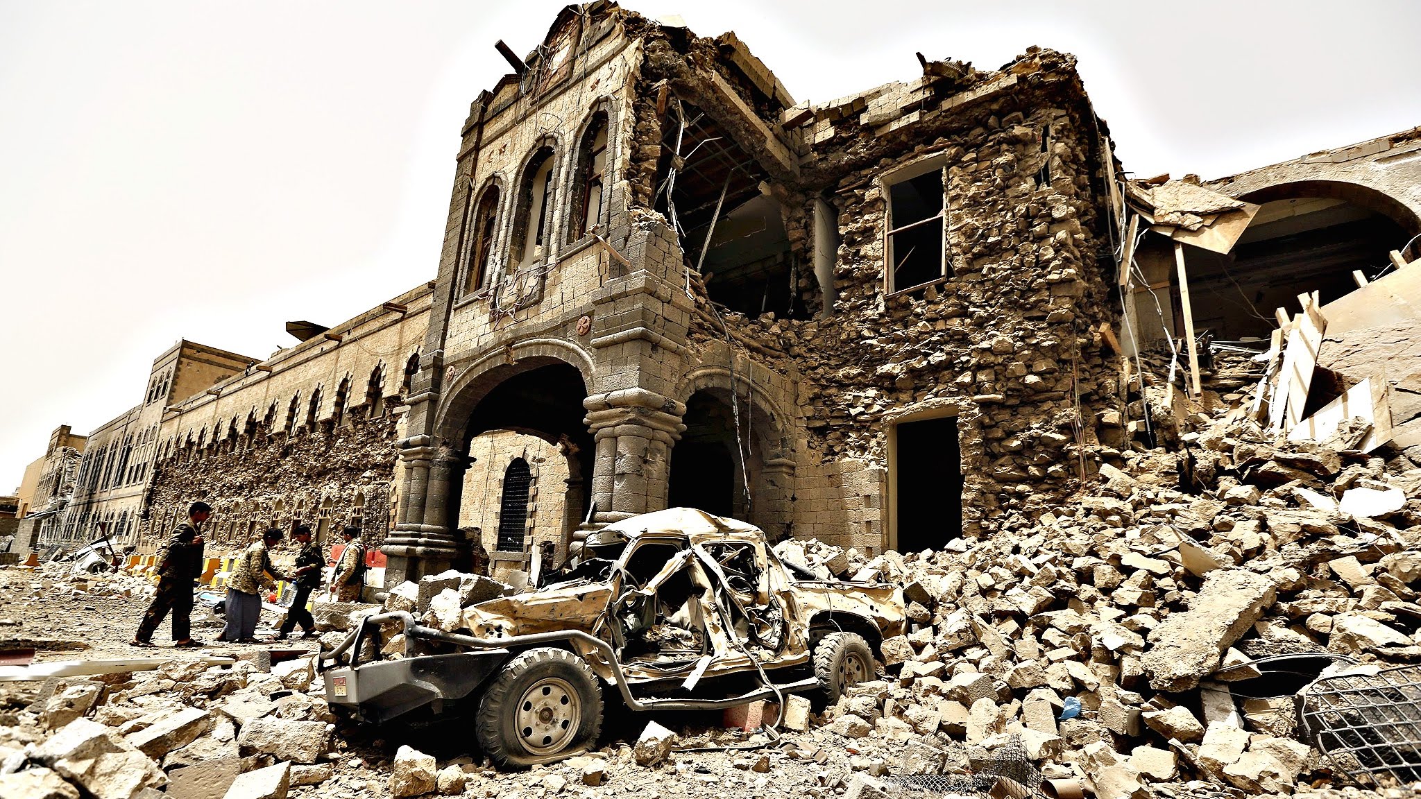 Destruction of the old city of Sana'a, a UNESCO World Heritage Site, by a Saudi bombing campaign in Sana'a, Yemen, June 12, 2015. EuroNews | Screenshot