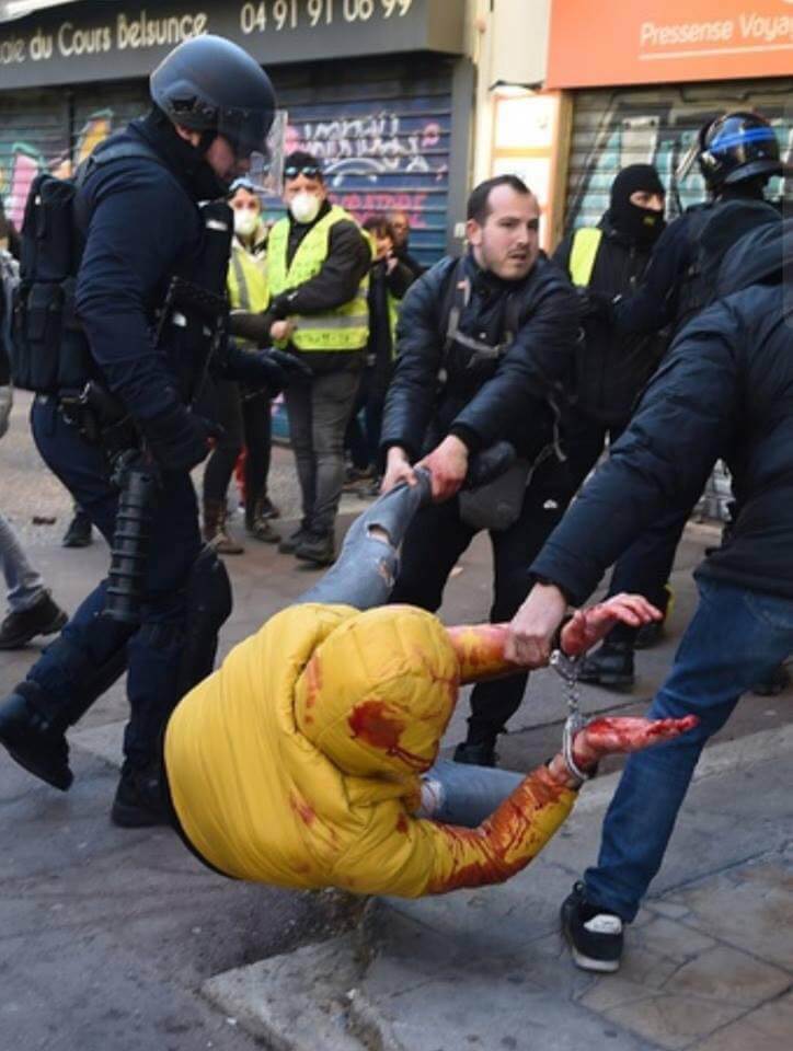 Yellow Vest | protester