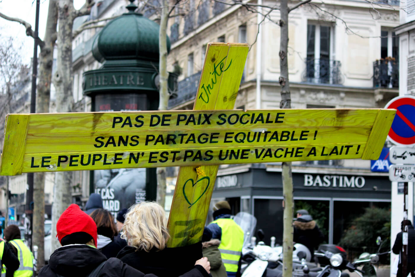 Yellow Vest | Riot Police