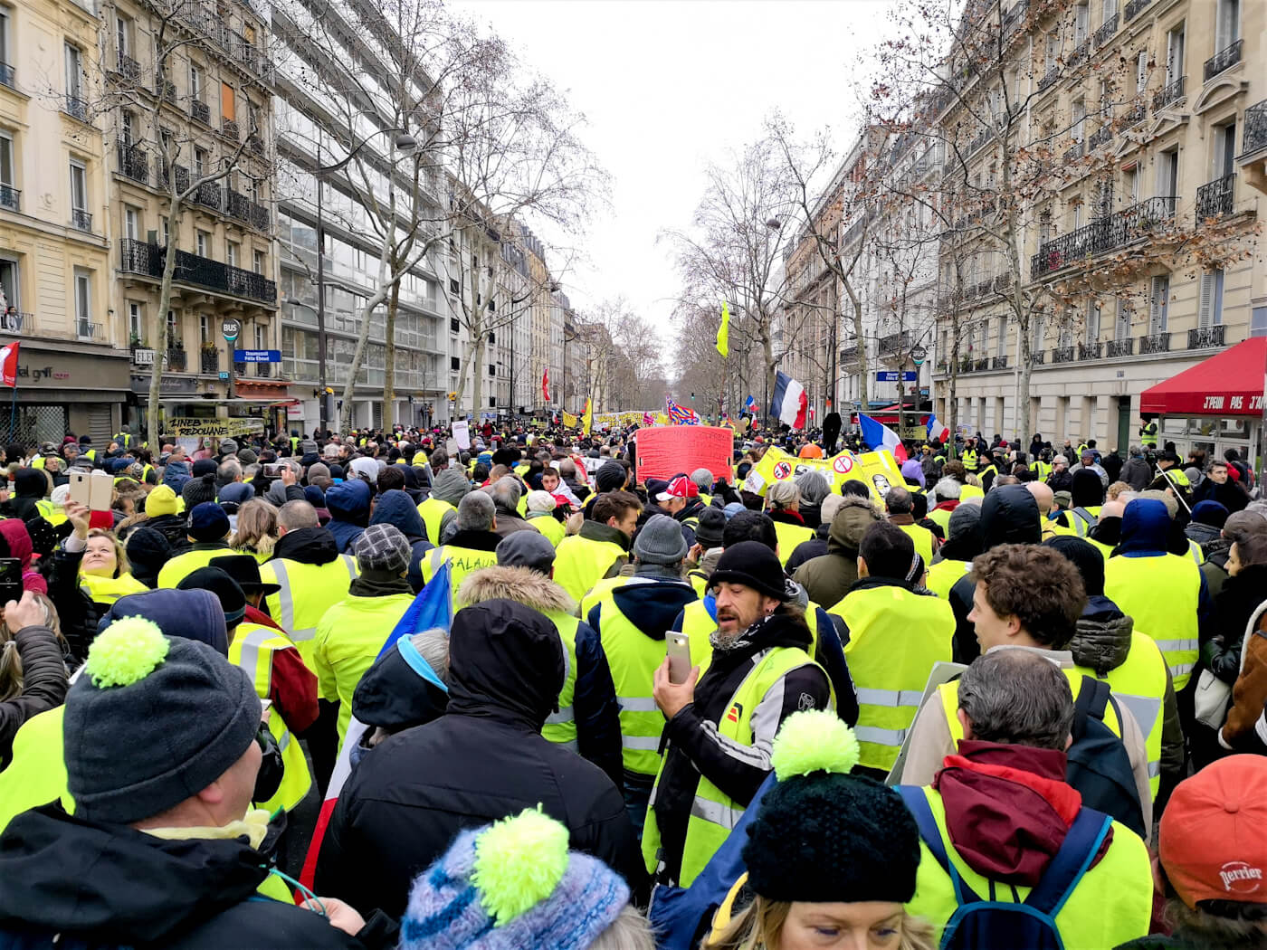 Yellow Vest | Riot Police