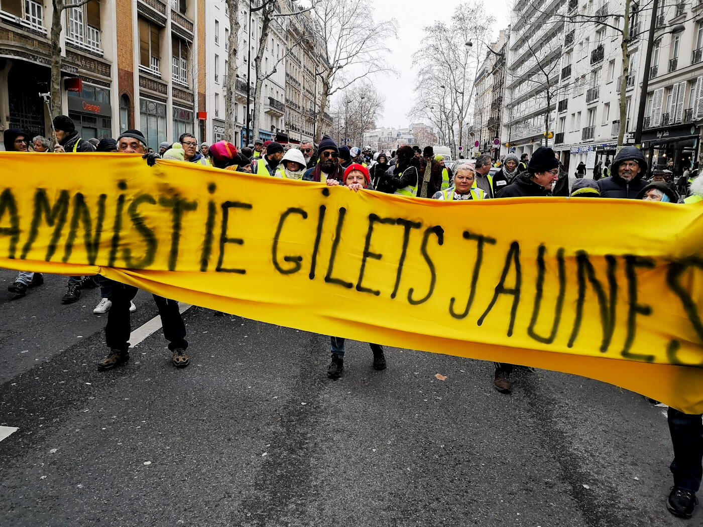 Yellow Vest | Riot Police