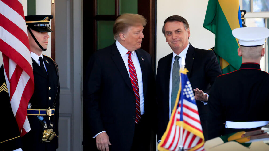 兰利的Bolsonaro：美国新的Lapdog支持向帝国致敬