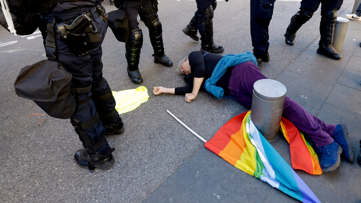 Genevieve Legay | Yellow Vest