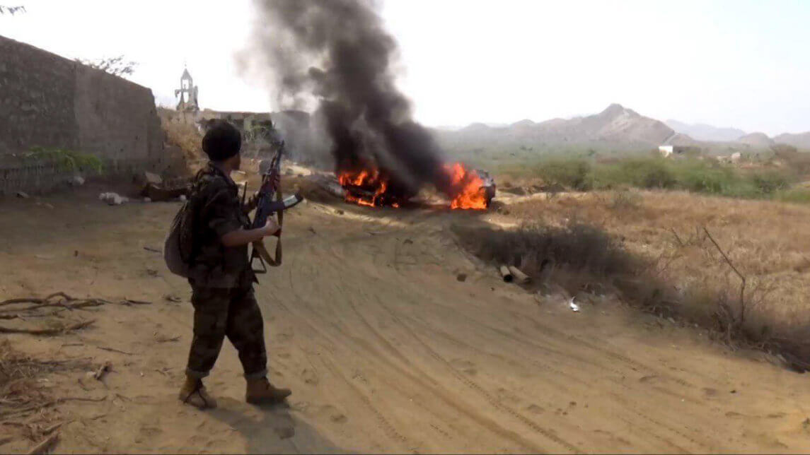В Шабве, Йемен, саудовцы уступают место, но убивают с воздуха, пока идет война