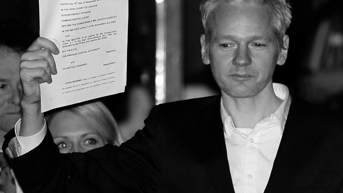 Julian Assange | Wikilekas