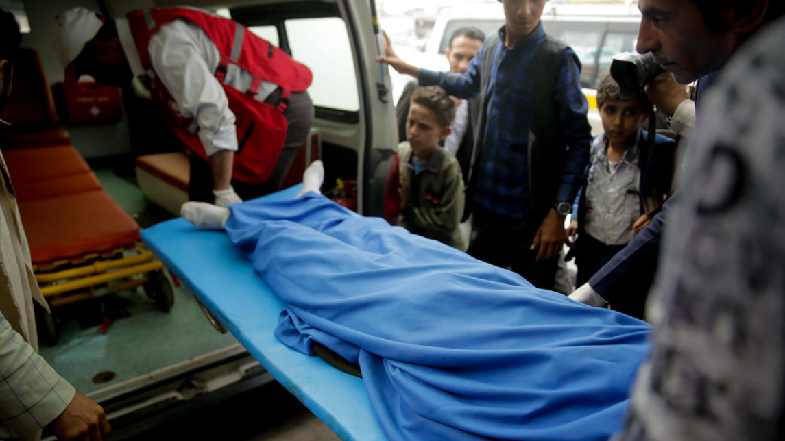 由于众议院将美国赶出也门，沙特炸弹炸弹让中小学生死亡