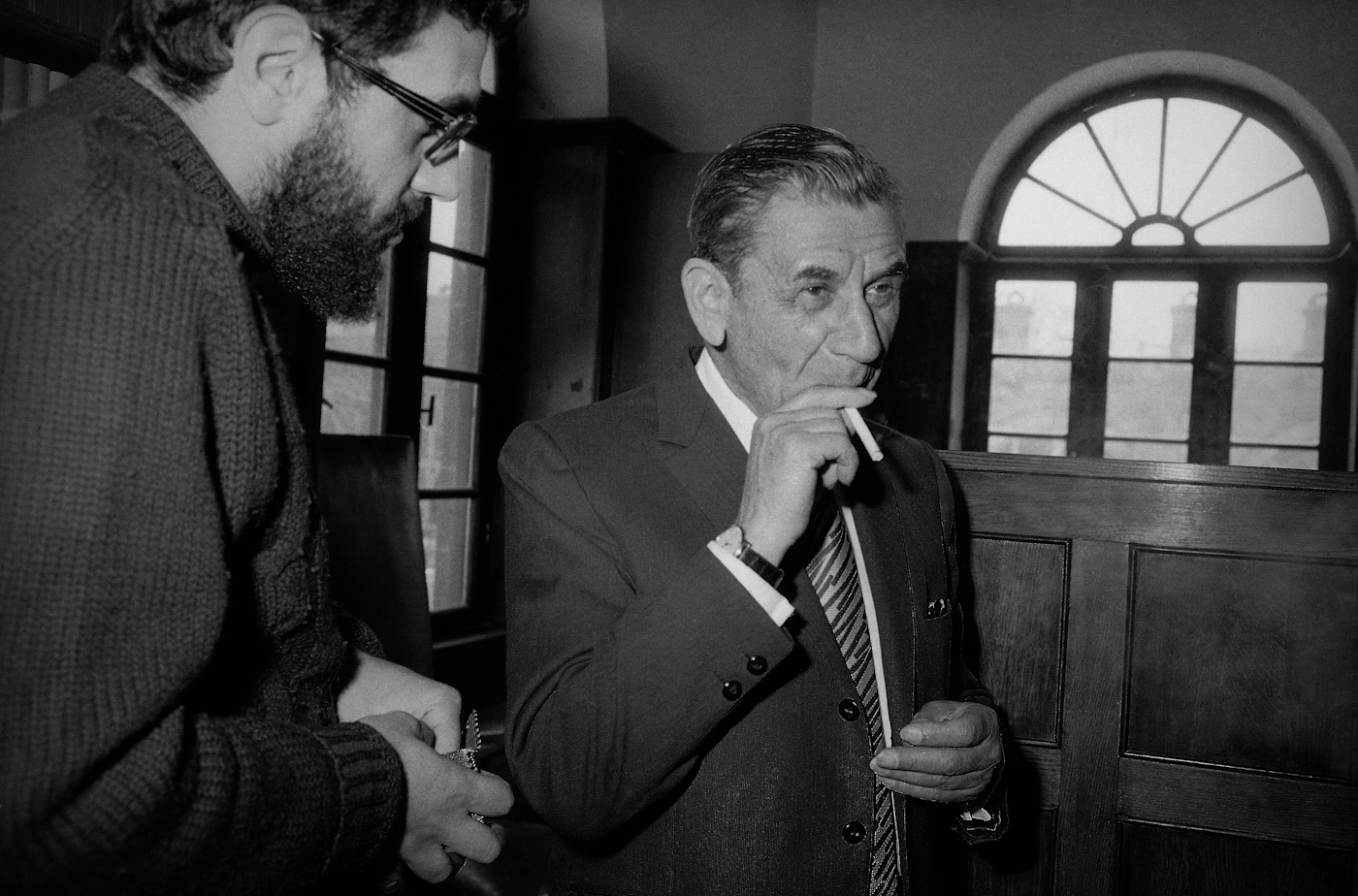 Lansky outside the High Court of Israel where he sought permission to emigrate in 1972. Photo | AP