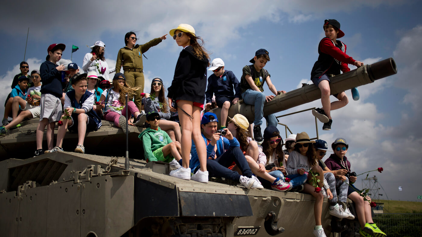 Israeli School children feature photo