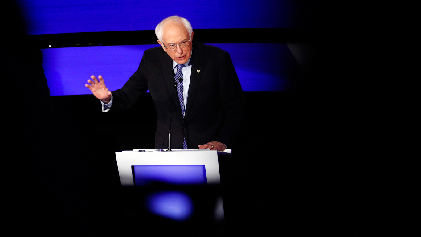 Bernie Sanders CNN Debate Feature photo