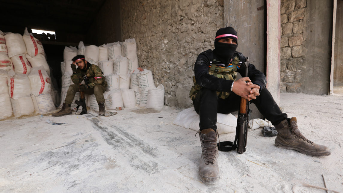 法国的指纹遍布伊德利布叙利亚的恐怖组织