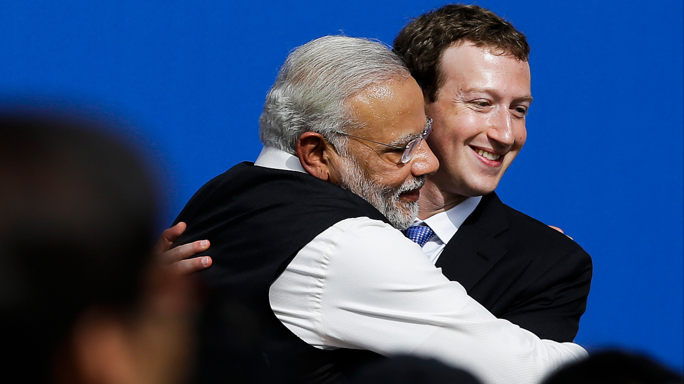 Zuckerberg Modi