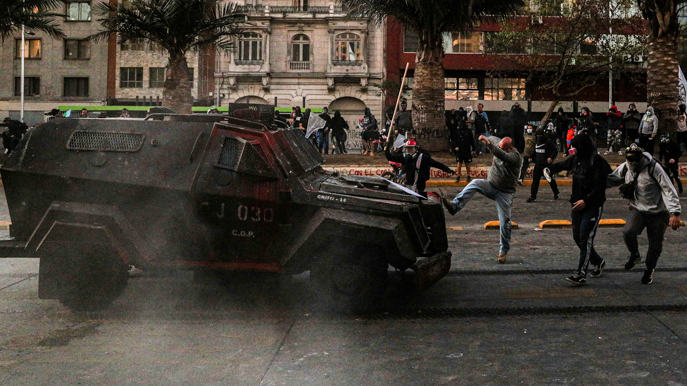 Chile anti-police protest photo of the day