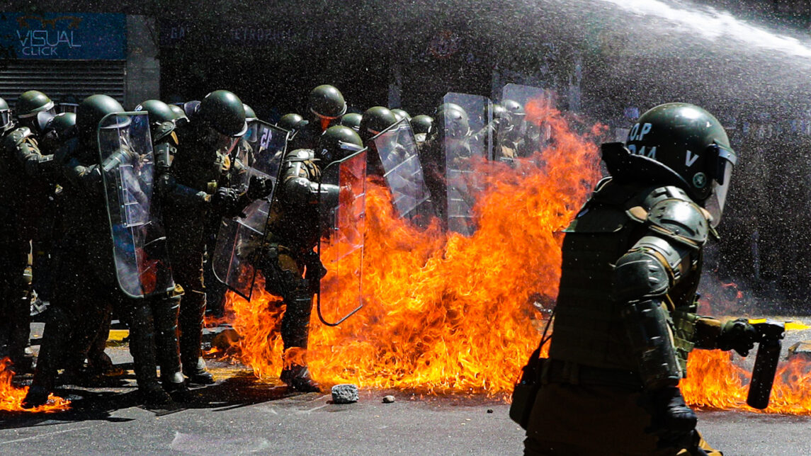 反对贪婪和不平等的抗议活动像野火一样在拉丁美洲蔓延