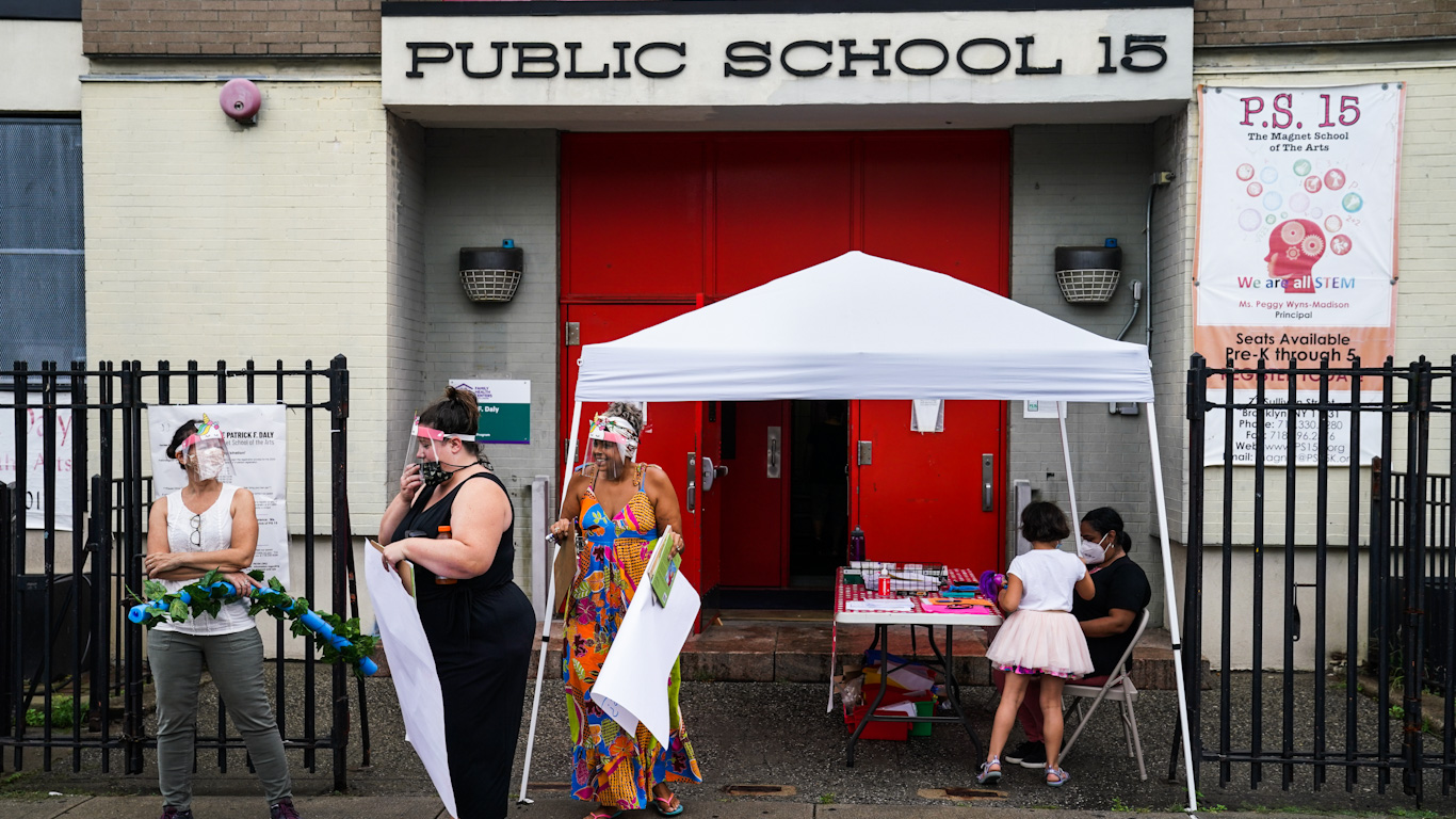 Media teachers unions Feature photo