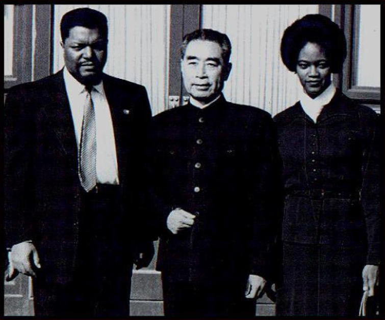 Robert y Mabel Williams con Zhou Enlai