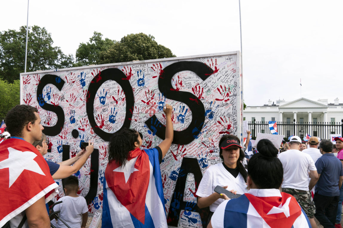 El grupo privado de Facebook que organizó las protestas de julio en Cuba planea otras más grandes pronto