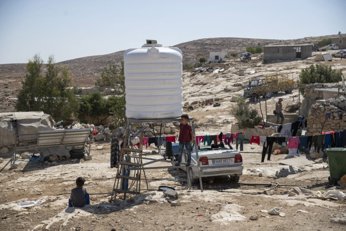 水作为战争武器：激进分子称以色列正在使西岸干涸以驱逐巴勒斯坦人