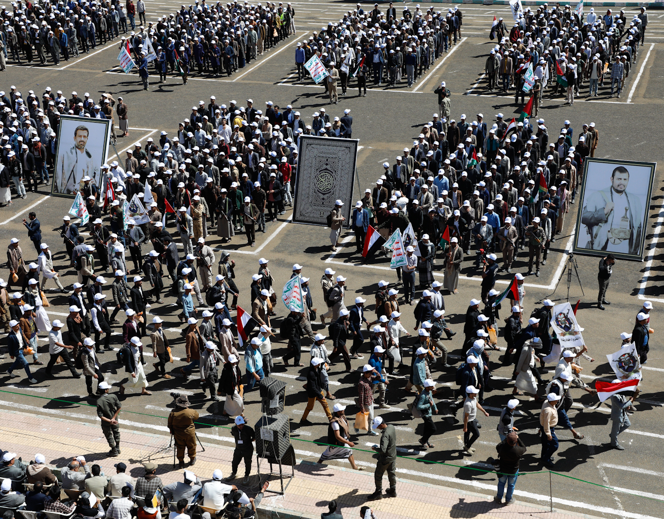 Des combattants nouvellement recrutés participent à une marche à Sanaa, au Yémen, le 21 février 2024. Osamah Abdulrahman | PA