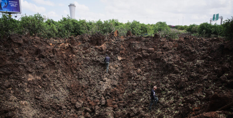 Crater caused by Ansar Allah missile strike near Ben Gurion Airport during Israel-Yemen conflict, May 2025